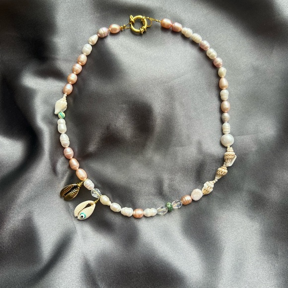 Seashell pearl necklace - Picture 3 of 7
